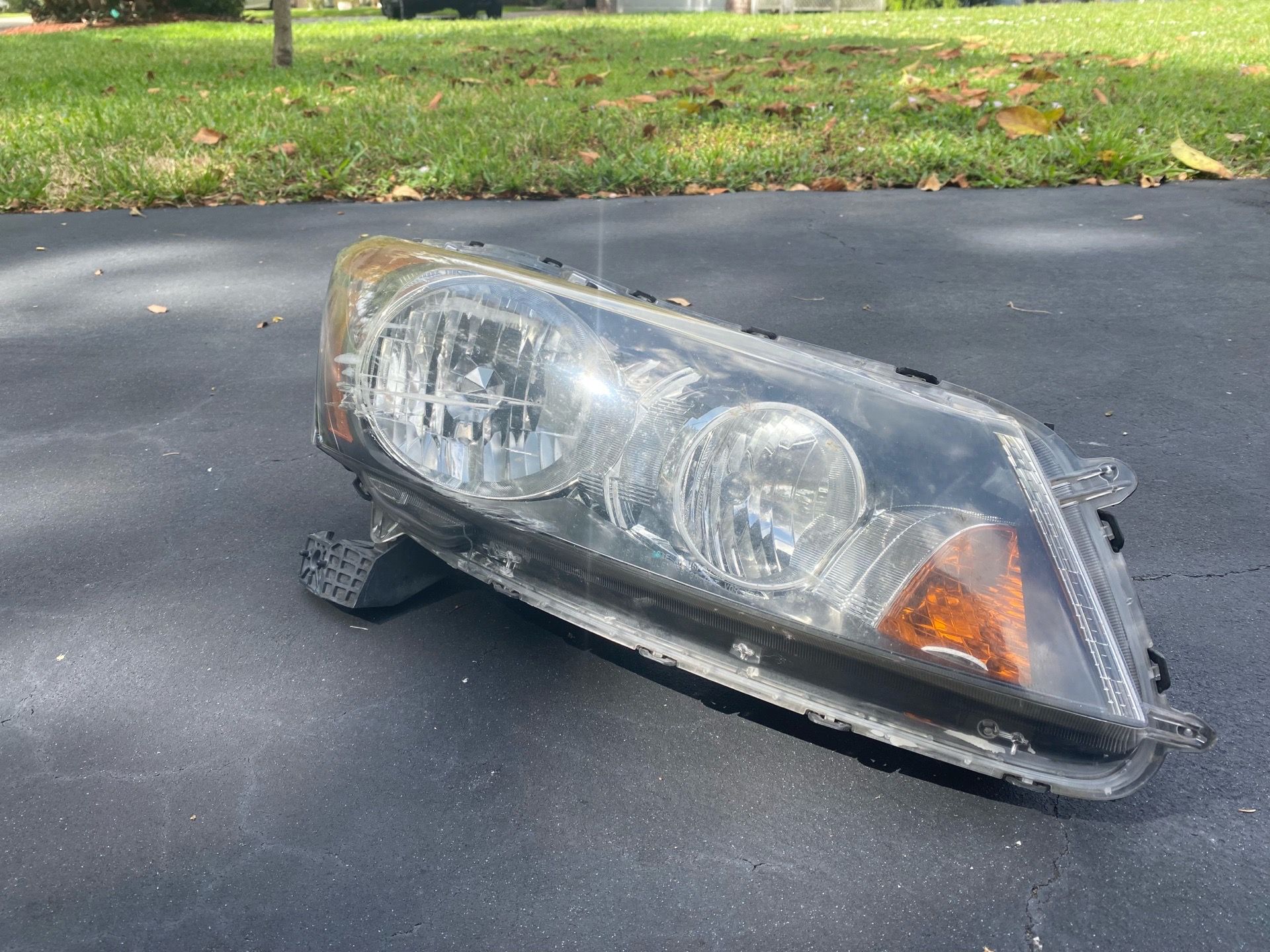 Honda accord front light assembly 2008-2012