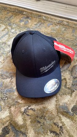 Milwaukee Fitted Baseball Cap L/XL Black
