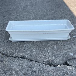 Plastic Planter 