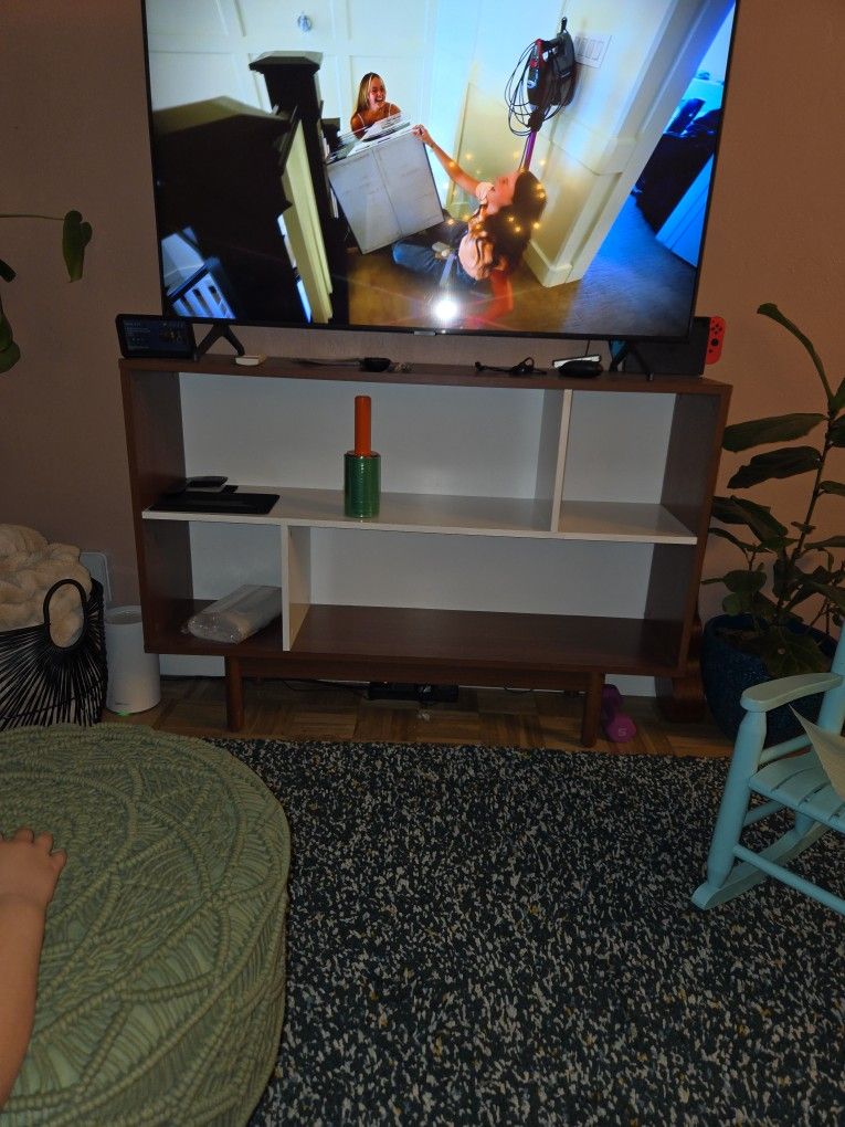 Tv Stand Wth Storage