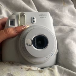 Polaroid Instax Mini 9 