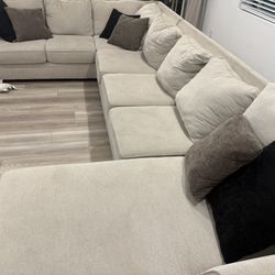 Sectional Couch 