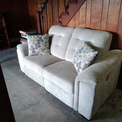 Electric Reclining Love Seat Minimum Usage