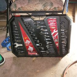 husky 24 piece wrench set