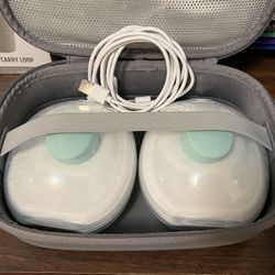 Willow Go Hands Free Breast Pump With Carrying Case
