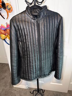 Classic Colebrook Women’s quilted leather jacket in black Large .