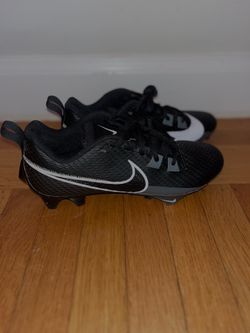 Black Nike Vapor Cleats Size 7