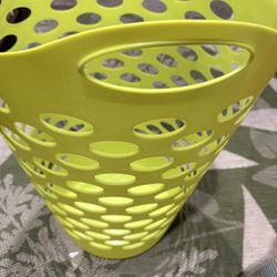 New Large plastic laundry basket