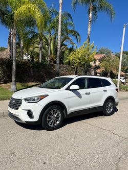 2017 Hyundai Santa Fe SE