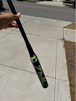 DeMarini Zenith softball bat 30 inch (-13)
