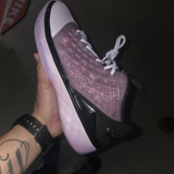 Kobe 3 Protro Low. Size 10.5