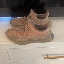 Yeezy Boost 350 V2 Brown