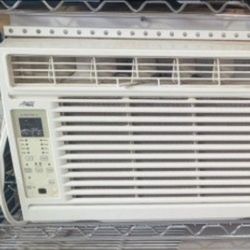 Arctic King 6000 BTu Window AC Unit