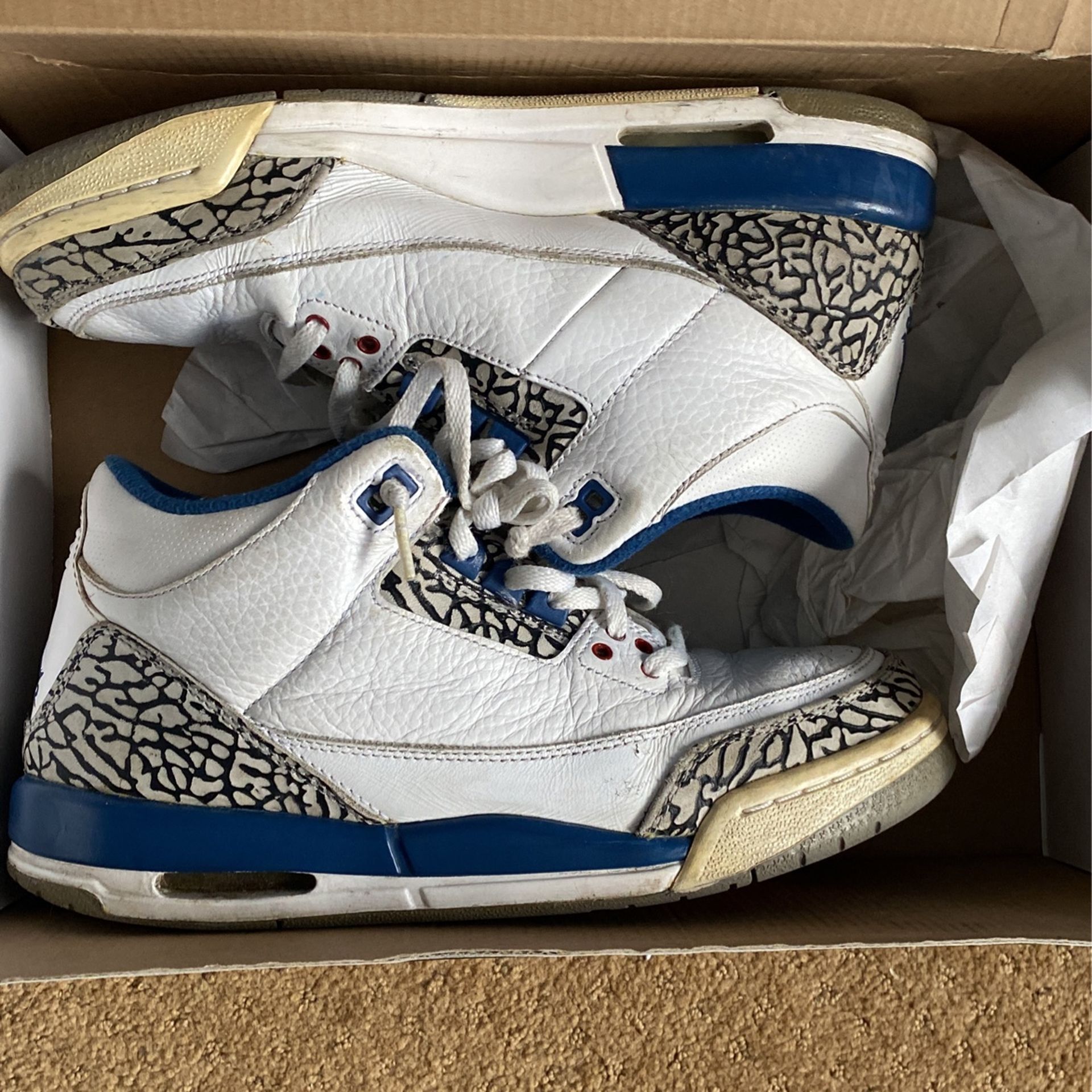 Jordan 3 True Blue 2011 Size 7y