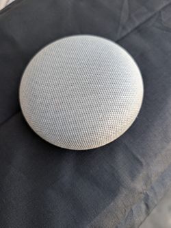 Google Home With 3 Wall Plug Plates