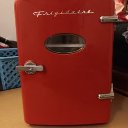 Mini Red Frig