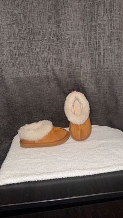 Toddler shoes size 7-8 wonder nation clog slippers