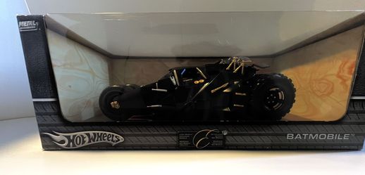 Exclusive Hot Wheels Batman Batmobile 1:18 Car - Black (G9931)