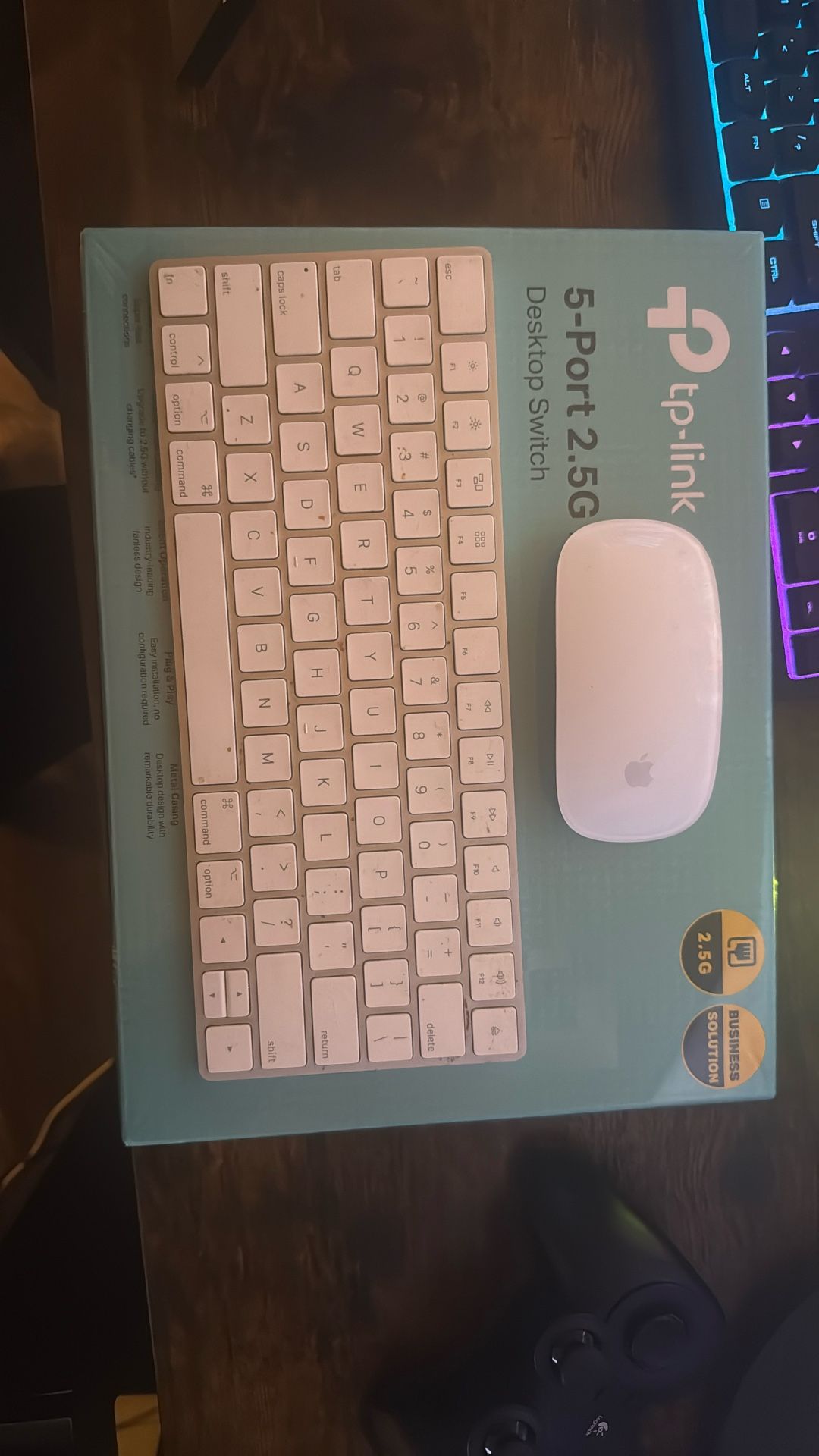 Apple Magic Keyboard + Mouse + Cracked Trackpad