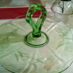 Gorgeous Green Vaseline Depression Sandwich Tray