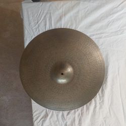 Sabian 20" Hand Hammered Ride.