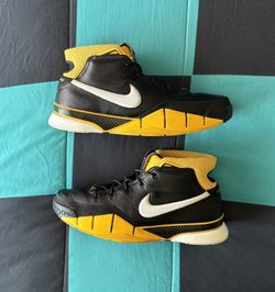 Men’s Nike Kobe 1 (‘06) Size 12