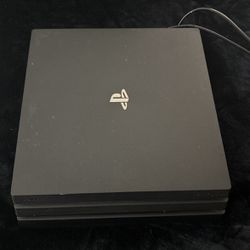 PS4 Pro  1TB  + 1 Controller, 1 Racing Car Video Game and  a Inalámbrico Charger 
