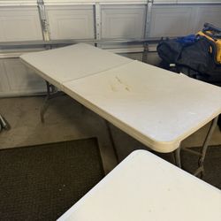 2 Foldable Party Tables