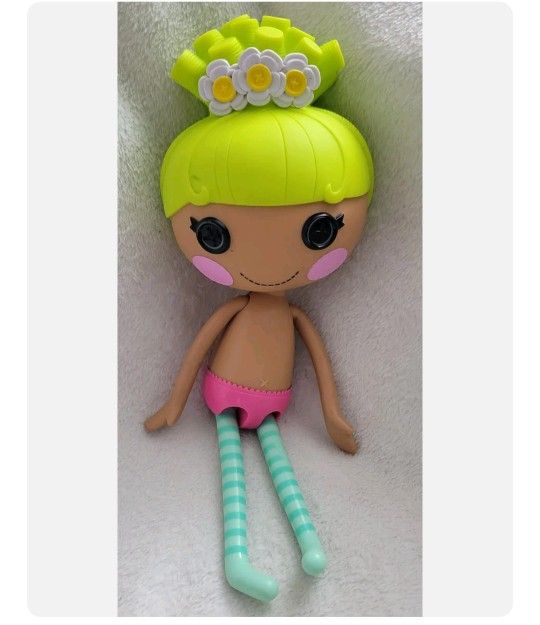 2010 Lalaloopsy Girl Doll Full Size Green Hair Pix E Flutters