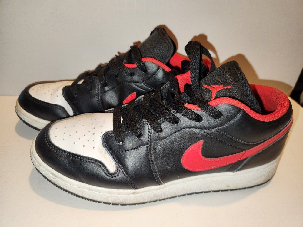 NIKE AIR JORDAN 1 LOW NO BOX Size 7Y