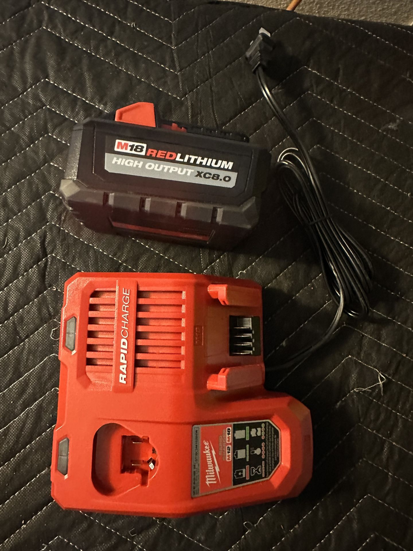 MILWAUKEE M18 High Output 8.0 Battery & Rapid Charger 