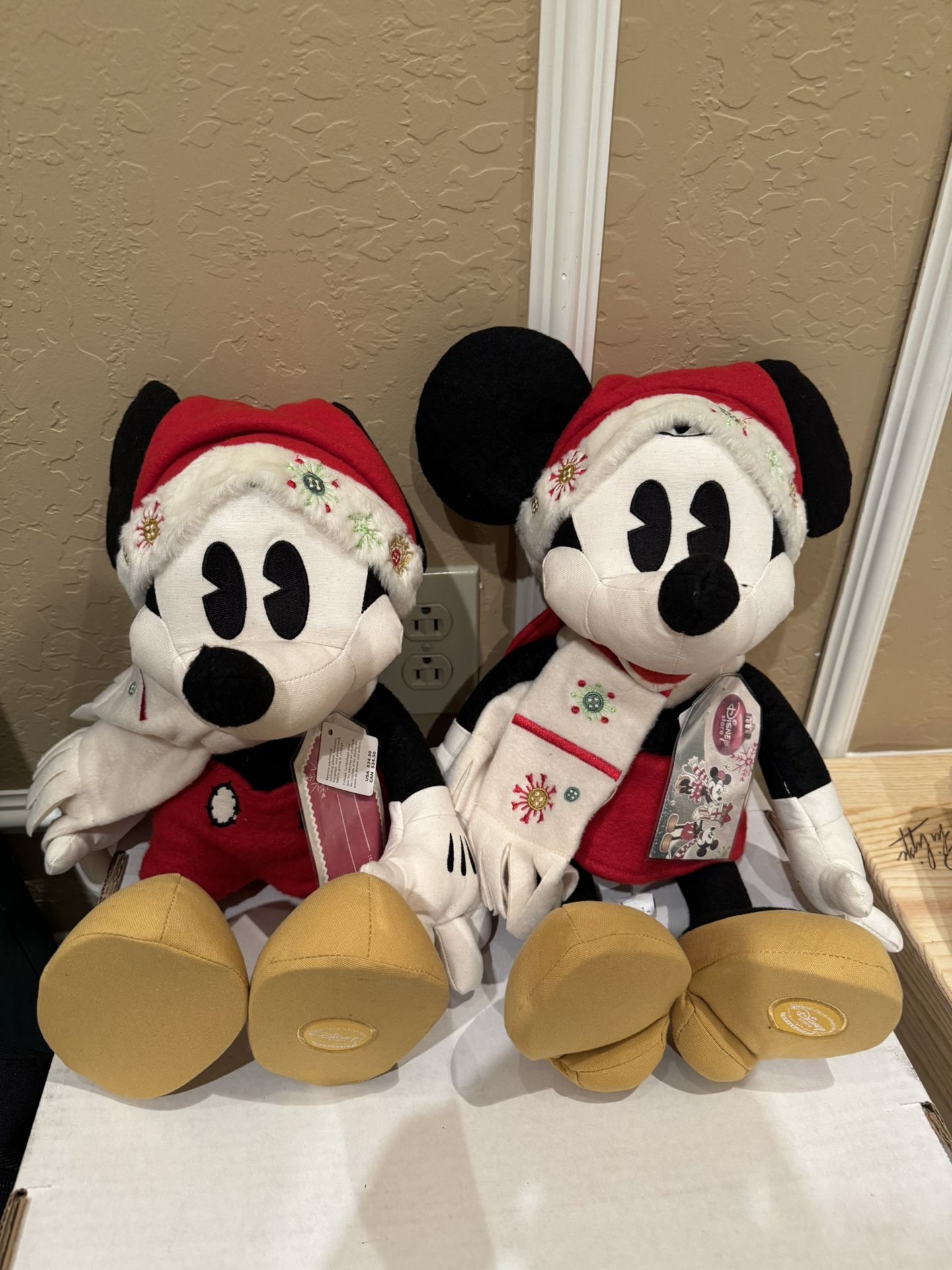 Mickey And Mini Mouse In Christmas Outfit - New With Tag - Price For Set Of 2