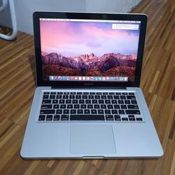 Apple MacBook Pro 13” display it5 Intel Processor 4GB RAM 500GB HDD STORAGE DRIVE $135 