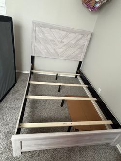 Full bed frame