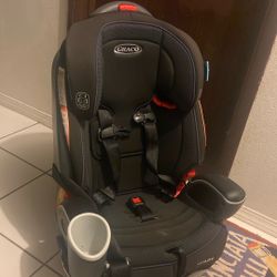 Graco Car. Seat Nautilus Model Price 50$. Pick Up.  E.  72. and. Grandview. E.  Tacoma 