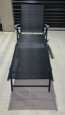 Costway Patio Folding Chaise Lounge Chair Outdoor Portable Reclining Lounger Beach Black