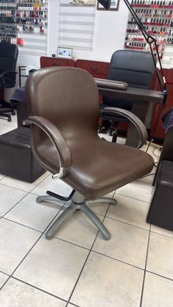 Styling Chair