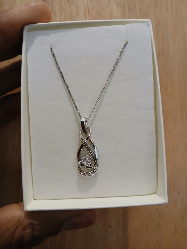Women Sterling Silver Necklace New