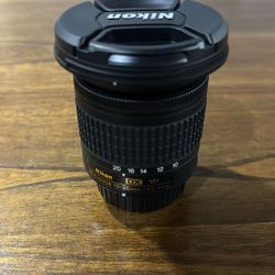 Nikon AF-P DX NIKKOR 10-20mm f/4.5-5.6G VR Lens Black