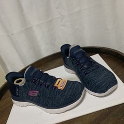 Sketchers -slip Ins 