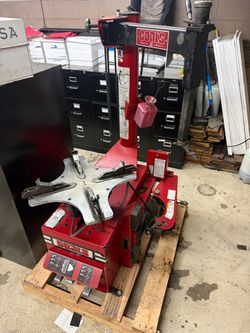 Two Coats RC-45 Tire Mounting parts machines