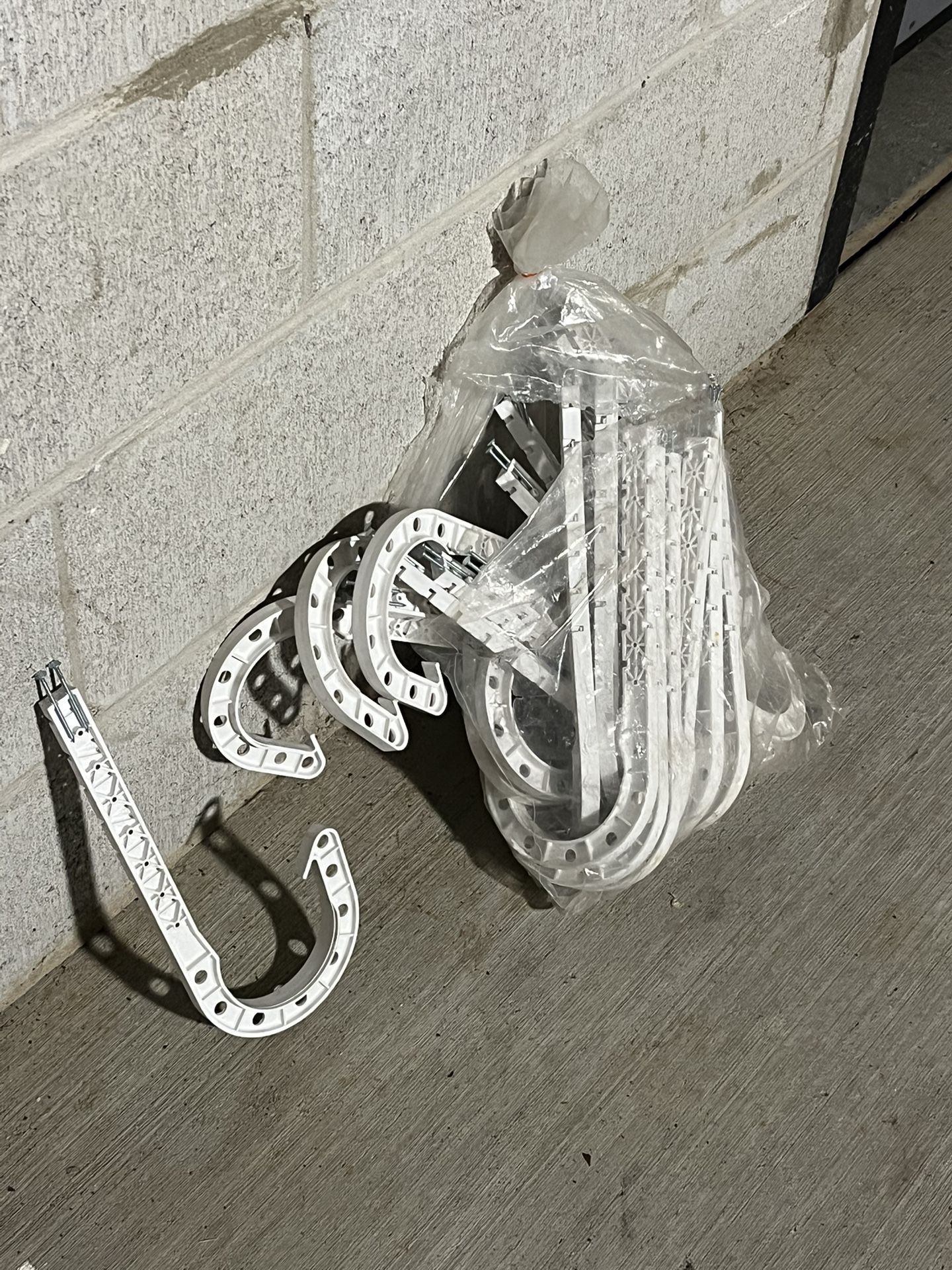 Plumbing j hooks