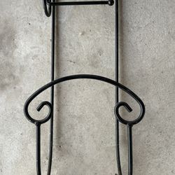 Rustic Wrought Iron Metal Black Toilet Paper Holder