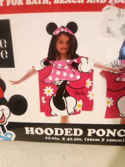 HOODED PONCHO
