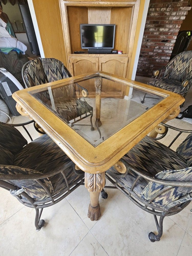 Dining Set - Quality Stained Mahogany and 4 rolling padded chairs