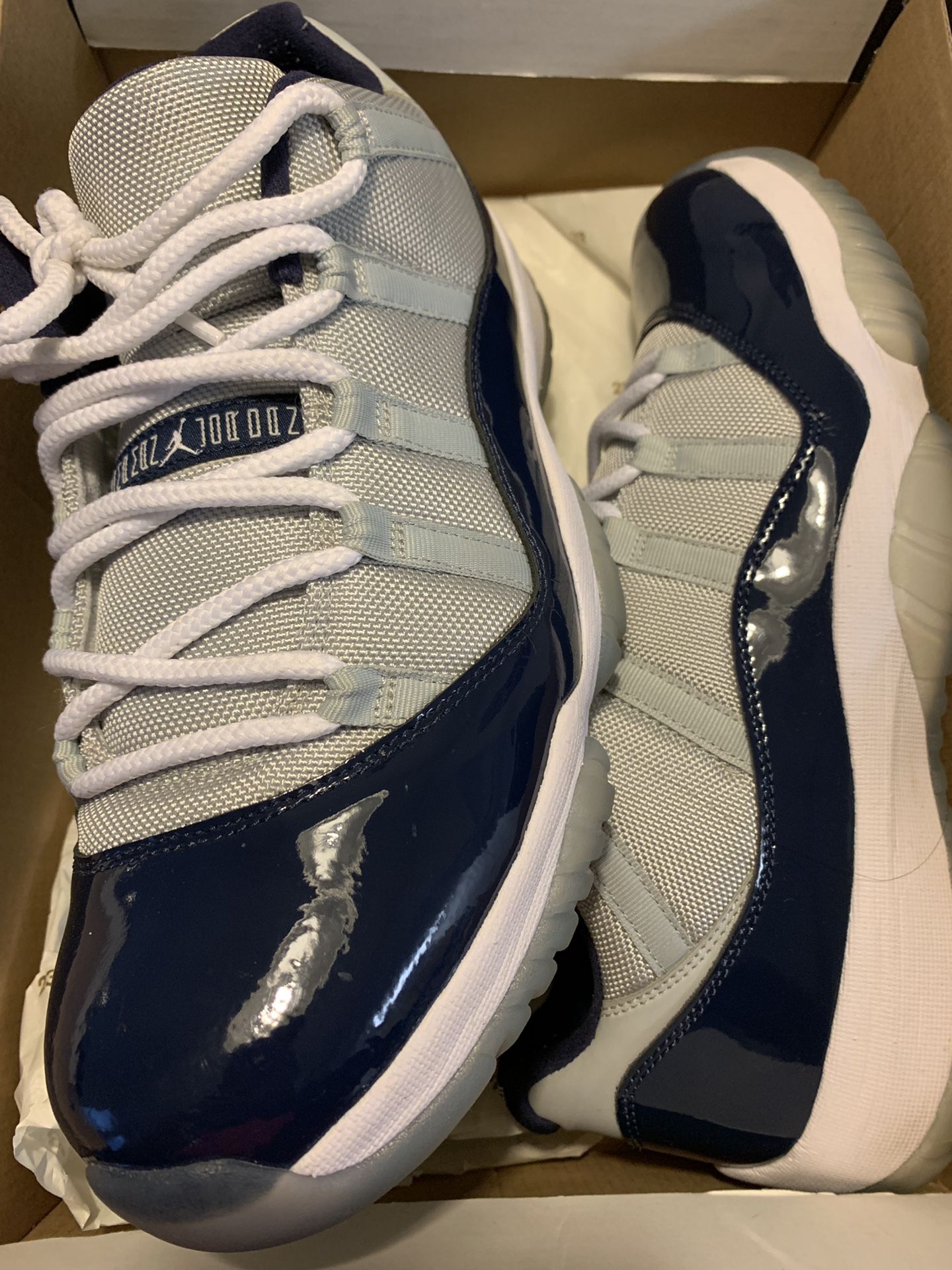 Georgetown 11s Size 12