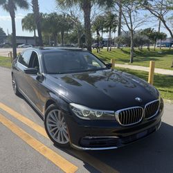 2018 BMW 740i