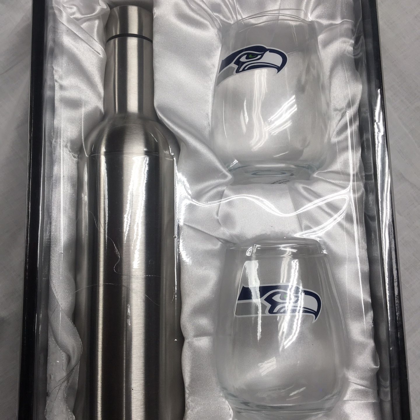 NFL Seattle Seahawks Bottle And Tumbler Set