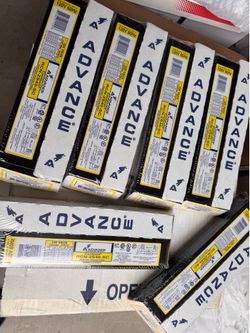6 new Philips Advance Rcn-2s40-sc Centium Fluorescent Electronic Ballast (IE3) garage office