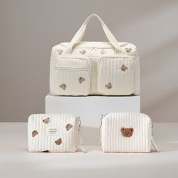 Set of 3 (DUFFEL BAG + POUCH 1 BEAR + POUCH FULL BEARS)